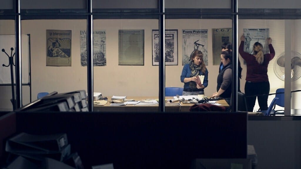 IMPRESIONES-OBRERAS-24.mov.01_17_22_16.Still002