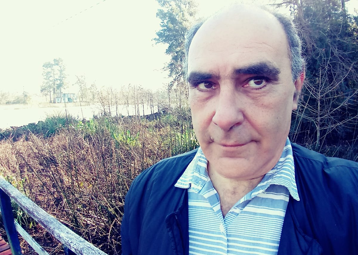 Paternal-Eduardo-Yedlin