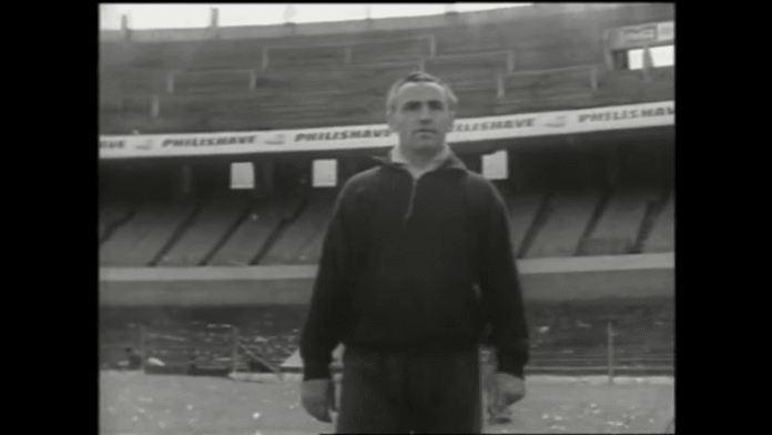 Captura-de-pantalla-2020-01-24-10.05.43 El corto recuperado de Manuel Antín con la voz de Sergio Renán sobre Racing campeón mundial