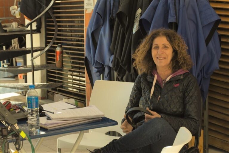 María Victoria Menis dirige "Miranda, de viernes a lunes": "Surgió cuando vi la influencia de las jóvenes en la lucha por la igualdad de género"