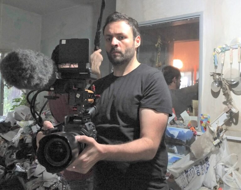 Leonardo Petralia estrena «Un bolso lleno de carteras» el viernes 3: «Me interesa reflejar el cruce entre el arte y la vida real»