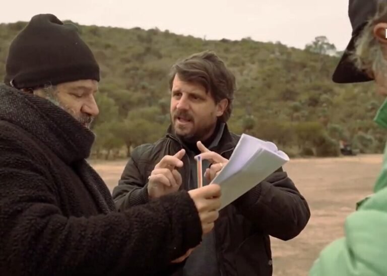 Rodrigo Fernández Engler filma «La noche que luché contra Dios»: «La película surgió en los primeros días del confinamiento»