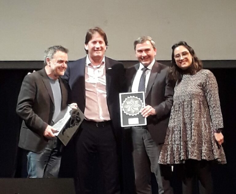 Entrega de premios y homenaje a Carlos Sorín en la clausura del 17º Festival Tucumán Cine