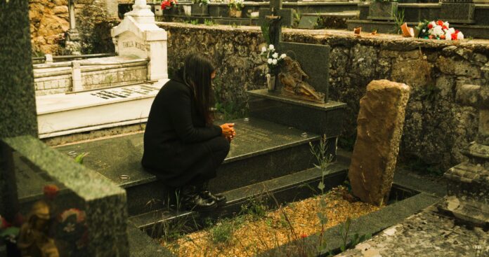 SUERTE-DE-PINOS_CC-COLOR_A074C001_2305152T.MXF_128360