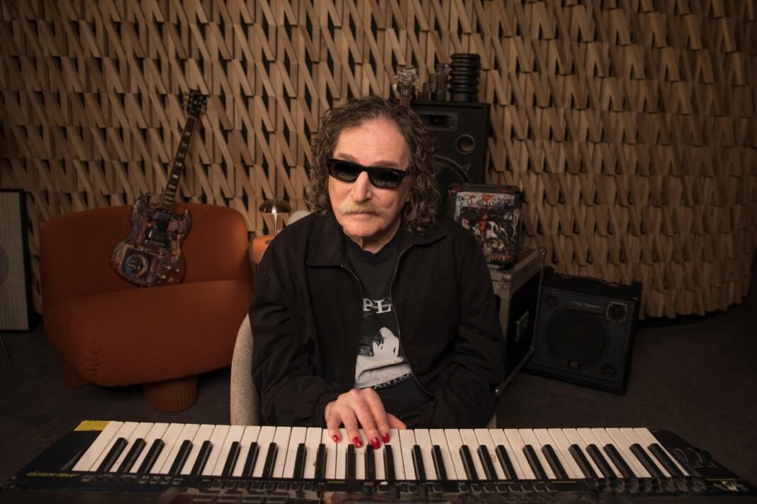 Charly García contará su propia historia en un documental dirigido por ...